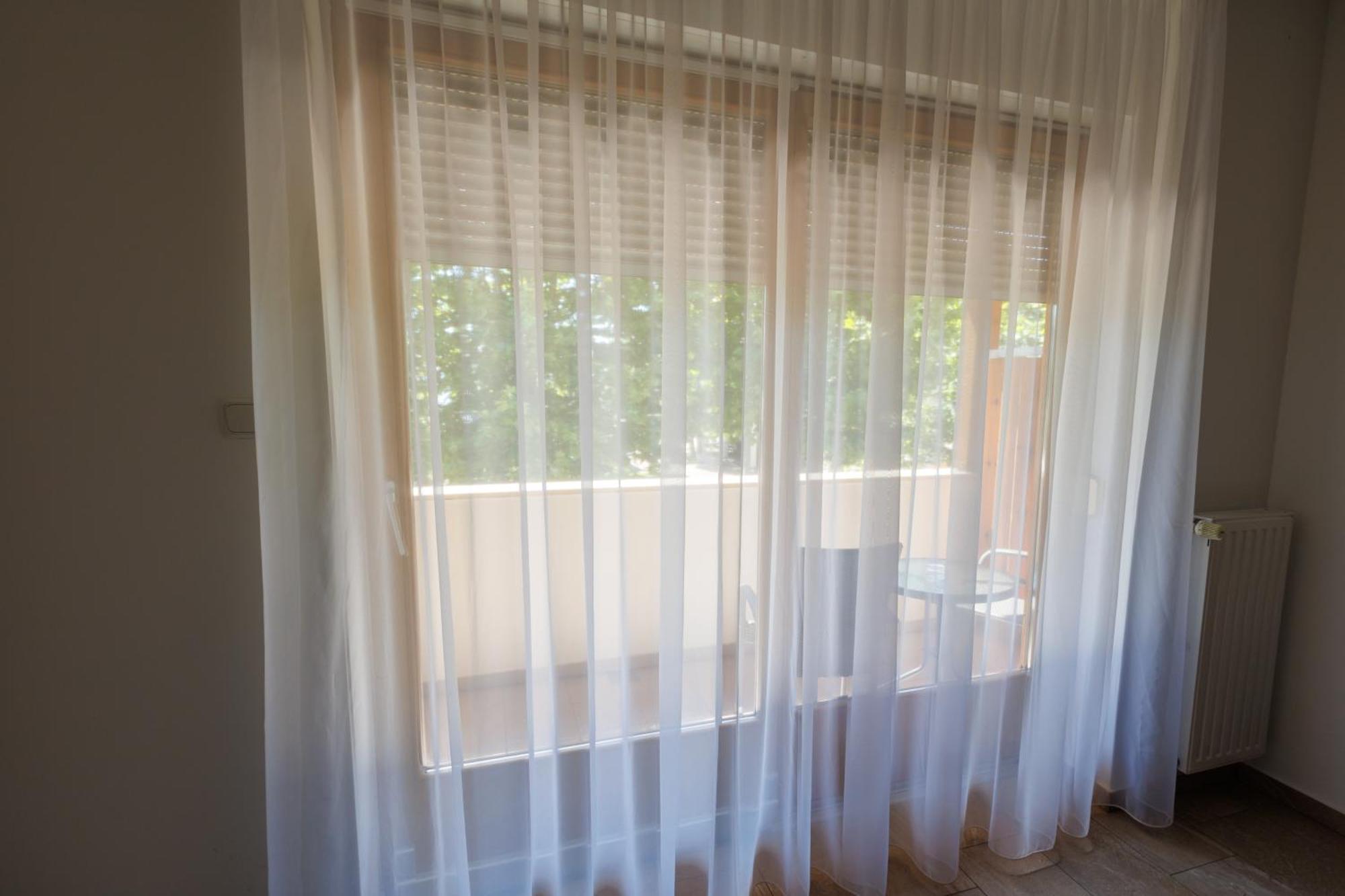 Jacht Apartmanok 블로톤퓌레드 외부 사진