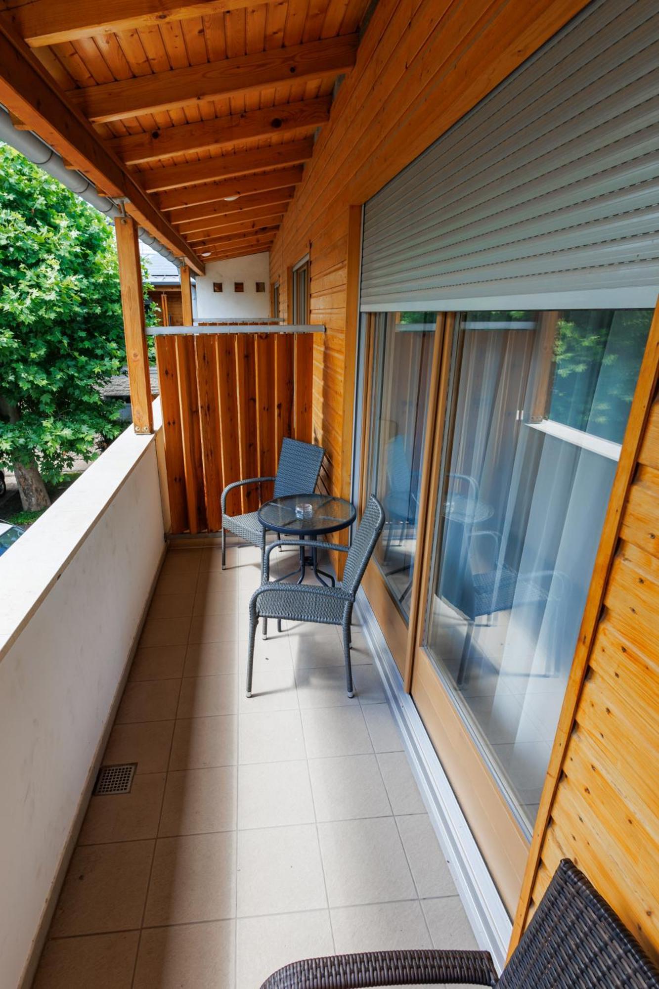 Jacht Apartmanok 블로톤퓌레드 외부 사진